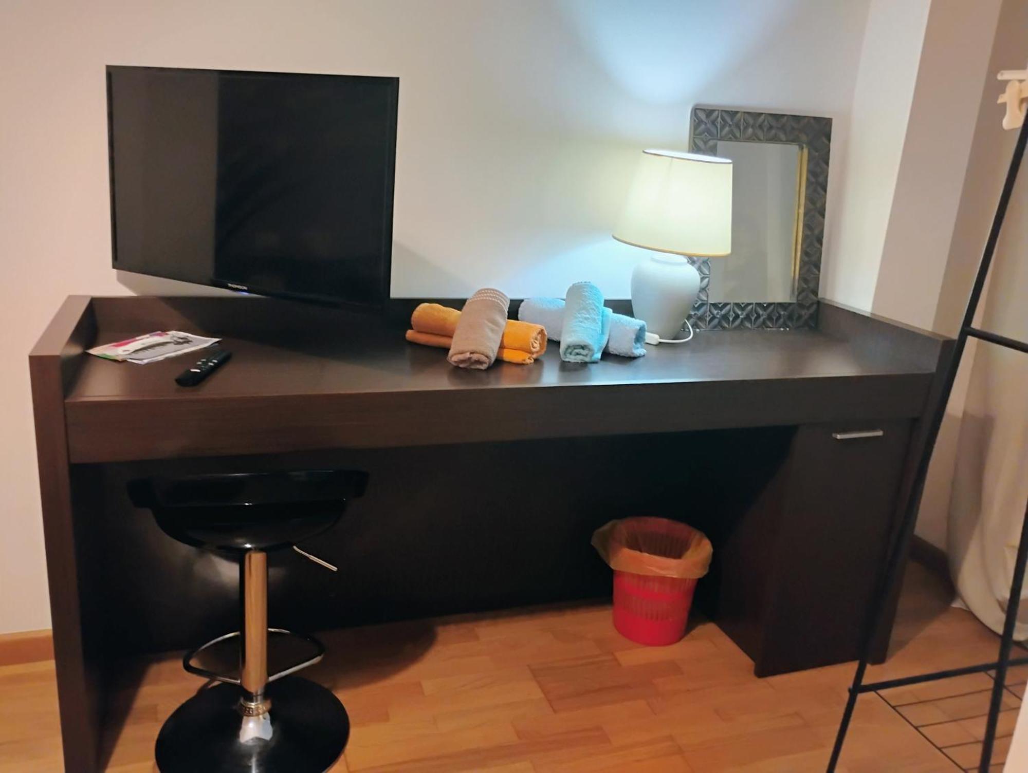"Orchidea" Camera Privata Nell'Appartamento Condiviso Cagliari Zewnętrze zdjęcie